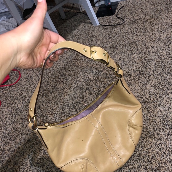 Coach purse - Picture 3 of 4